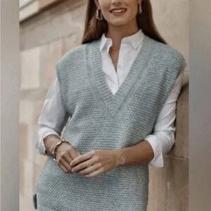 J. Jill Women's Light Gray V-Neck Sweater Vest